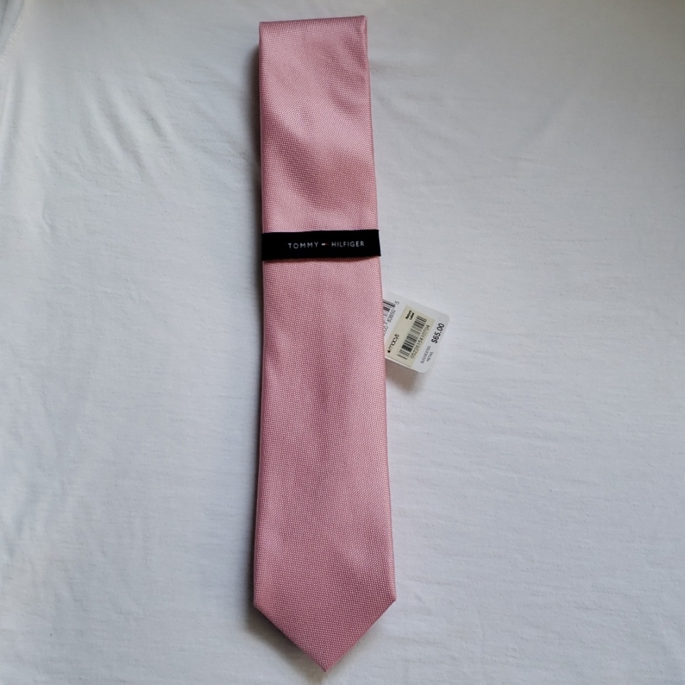 NWT Tommy Hilfiger Tie